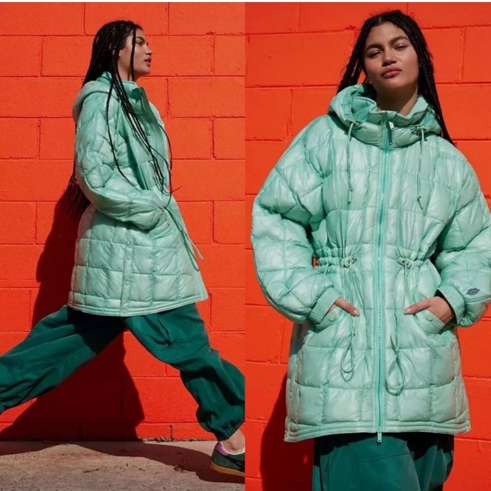 Nwt free people Patricia Packable Poncho Puffer Jacket Green Mist
